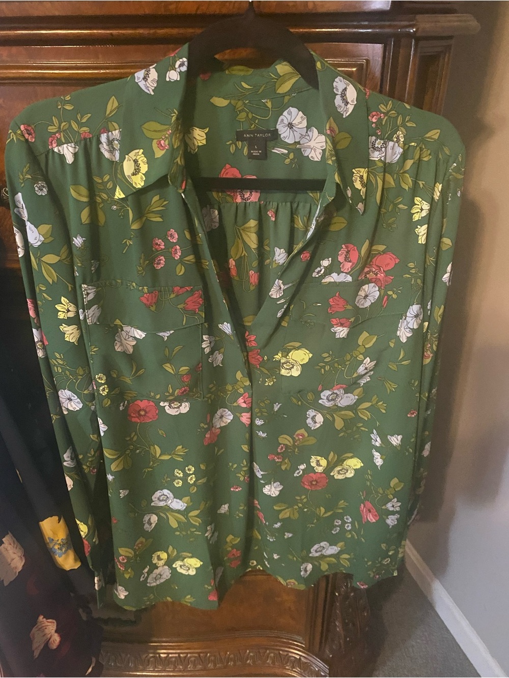 Ann Taylor floral camp popover blouse